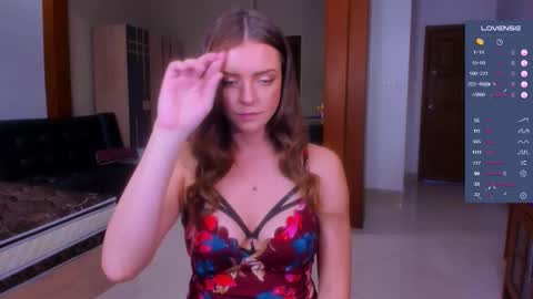 Snapshot of lesya_krutalevich chatting on 12.19.24 lesya krutalevich online show from 12.19.24