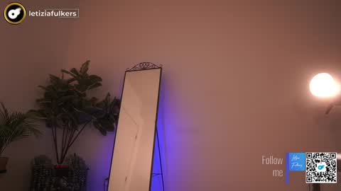 Letizia Fulkers online show from 01.15.25