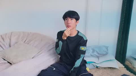 Levi  online show from 03.07.25