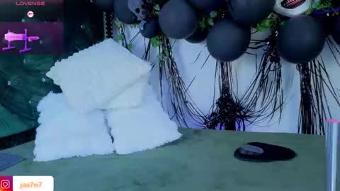 Levi  online show from 10.31.25