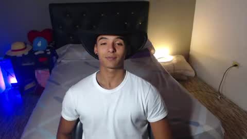 i  am lewis ly EDUARDO MEMDOZA15 online show from 07.29.26