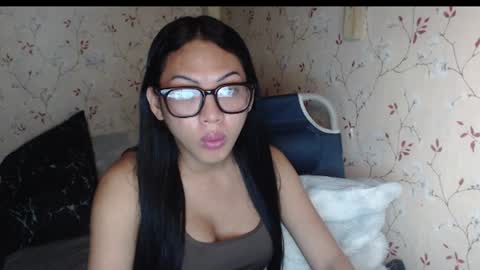 Hev Lexi online show from 06.14.26