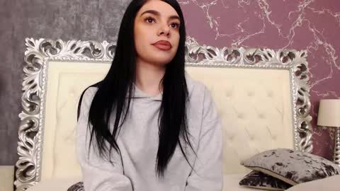 Snapshot of lexi__vicious chatting on 12.21.24 lexi__vicious online show from 12.21.24