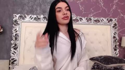 Snapshot of lexi__vicious chatting on 12.27.24 lexi__vicious online show from 12.27.24