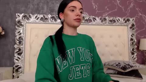Snapshot of lexi__vicious chatting on 02.17.25 lexi__vicious online show from 02.17.25