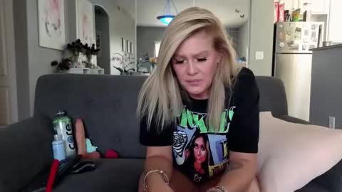 Snapshot of lexi_shocker chatting on 09.12.25 Lexi online show from 09.12.25