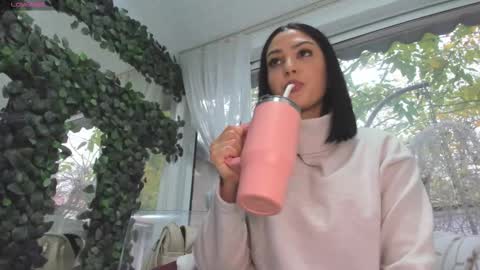 Snapshot of lexi_storm chatting on 11.07.25 lexi_storm online show from 11.07.25