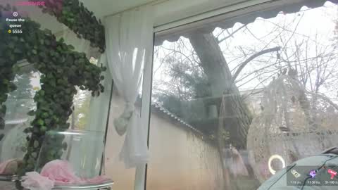 Snapshot of lexi_storm chatting on 11.27.25 lexi_storm online show from 11.27.25