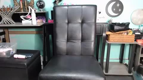 Snapshot of lexi_wolf222 chatting on 02.25.25 lexi_wolf222 online show from 02.25.25