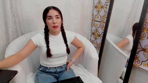 LexiCutee online show from 05.18.26