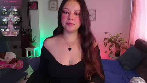 Lexie Thompson   8pm  0000am -5 online show from 01.06.25