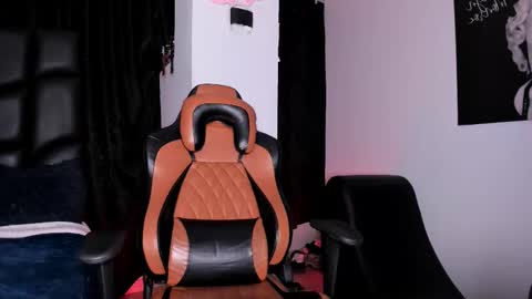 Lixie And Nte online show from 03.01.25