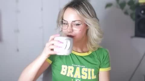 Lexie online show from 01.09.25