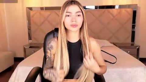 Lexie  online show from 07.13.26