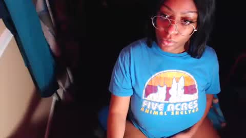 Snapshot of lexijaynex chatting on 02.21.25 LEXIJAYNE online show from 02.21.25