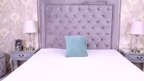 Snapshot of lexiriley chatting on 10.10.25 Lexi Riley online show from 10.10.25