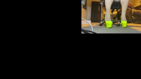 Snapshot of lexusrosexxx chatting on 11.19.25 lexusrosexxx online show from 11.19.25