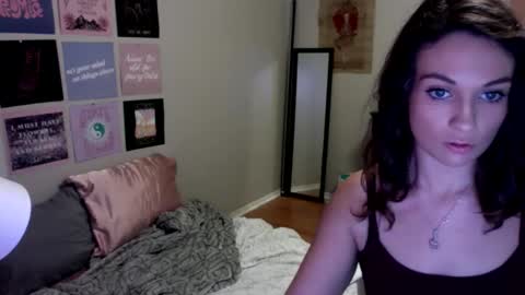 Snapshot of lexwyoex chatting on 12.15.25 lexwyoex online show from 12.15.25