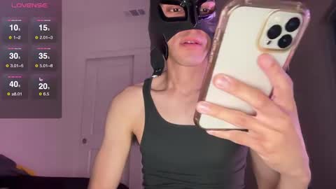 Dromaeosaurex online show from 09.15.25