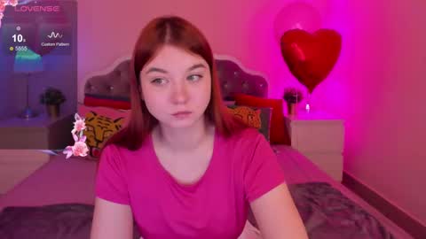 Snapshot of lexxxyone chatting on 03.10.25 lexxxyone online show from 03.10.25