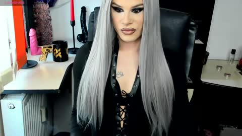 Snapshot of lexxymiss chatting on 04.19.26 eva lexy you may call me Miss online show from 04.19.26