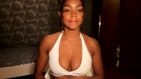 Snapshot of lexy_squirt_queen chatting on 11.06.25 LEXY - Independent account online show from 11.06.25