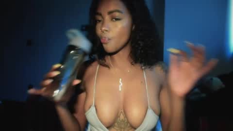 LEXY - Independent account online show from 04.27.26