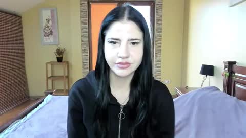 lexyswett online show from 10.13.25