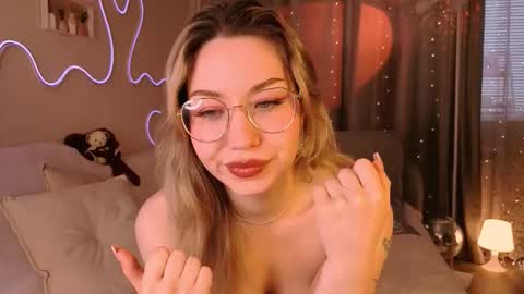 Lily online show from 03.12.26