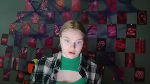 Leyla online show from 10.21.25