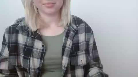 Leyla online show from 04.15.26