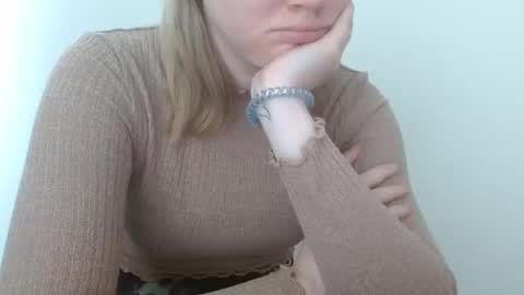 Leyla online show from 05.12.26