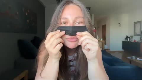 Leyla online show from 05.17.26