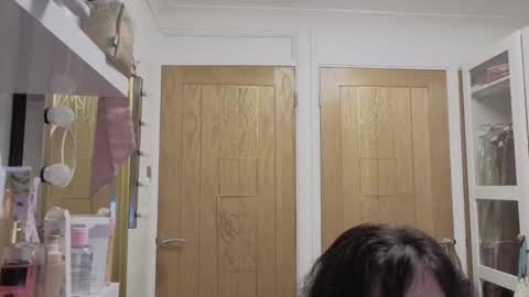 leyla online show from 09.11.25