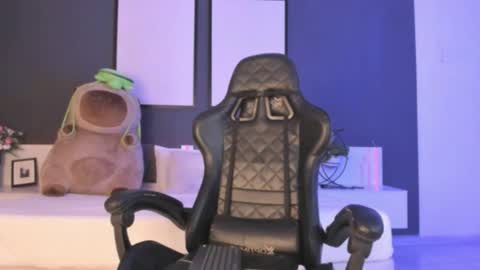  Leyli Doll  online show from 11.13.25