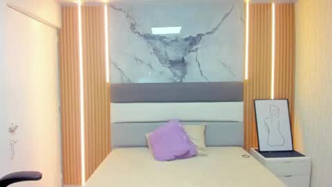   online show from 04.09.26