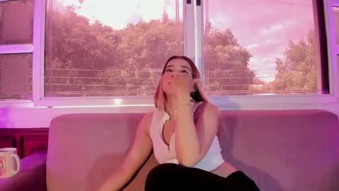 LEZY online show from 10.01.25