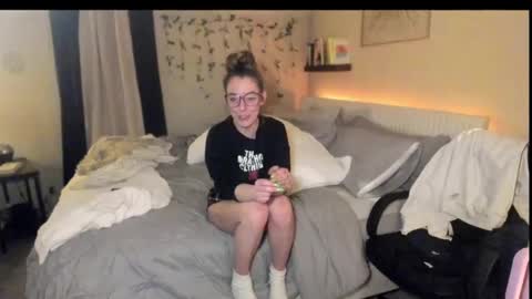 Hornystonerchick online show from 02.28.25