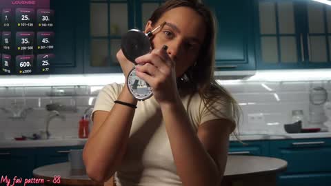 Hey Im Alexa  tg online show from 12.12.24