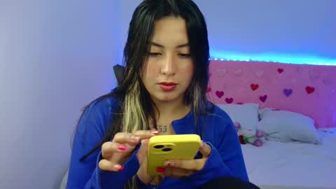 Lia  online show from 02.20.25