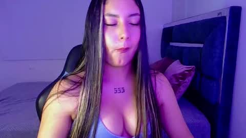 Lia  online show from 10.24.25