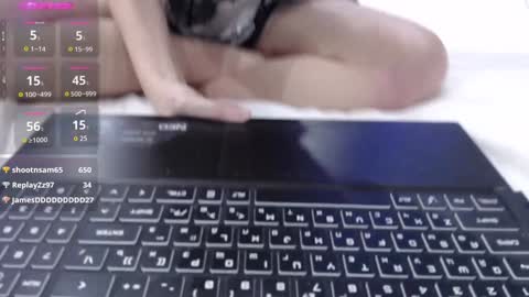 Snapshot of lia__meow chatting on 02.08.25 Lia online show from 02.08.25