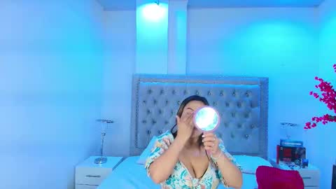 Lia  online show from 09.21.25