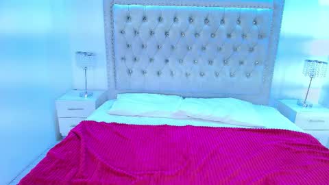 Lia  online show from 10.02.25