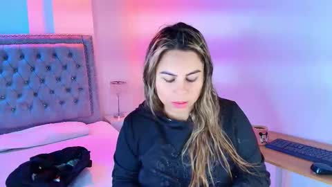 Lia  online show from 02.25.26