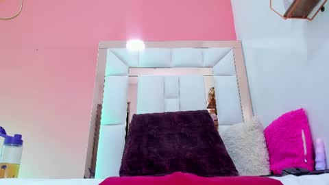 Snapshot of lia_antonella69 chatting on 07.16.26 karol online show from 07.16.26