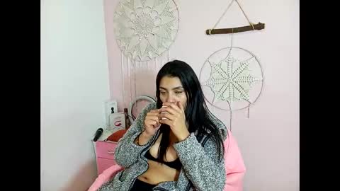 Snapshot of lia_hottie chatting on 12.02.24 Lia online show from 12.02.24