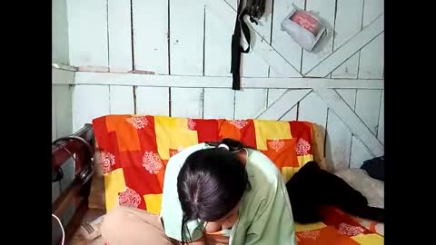 Snapshot of lia_hottie chatting on 01.13.25 Lia online show from 01.13.25