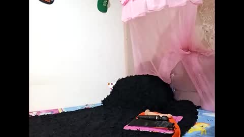 Snapshot of lia_hottie chatting on 01.23.25 Lia online show from 01.23.25