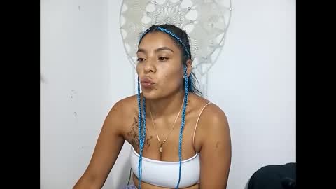 Snapshot of lia_hottie chatting on 09.30.25 Lia online show from 09.30.25